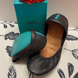 Tieks - Matte Black, Size 6